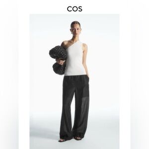 COS ONE-SHOULDER TANK TOP white